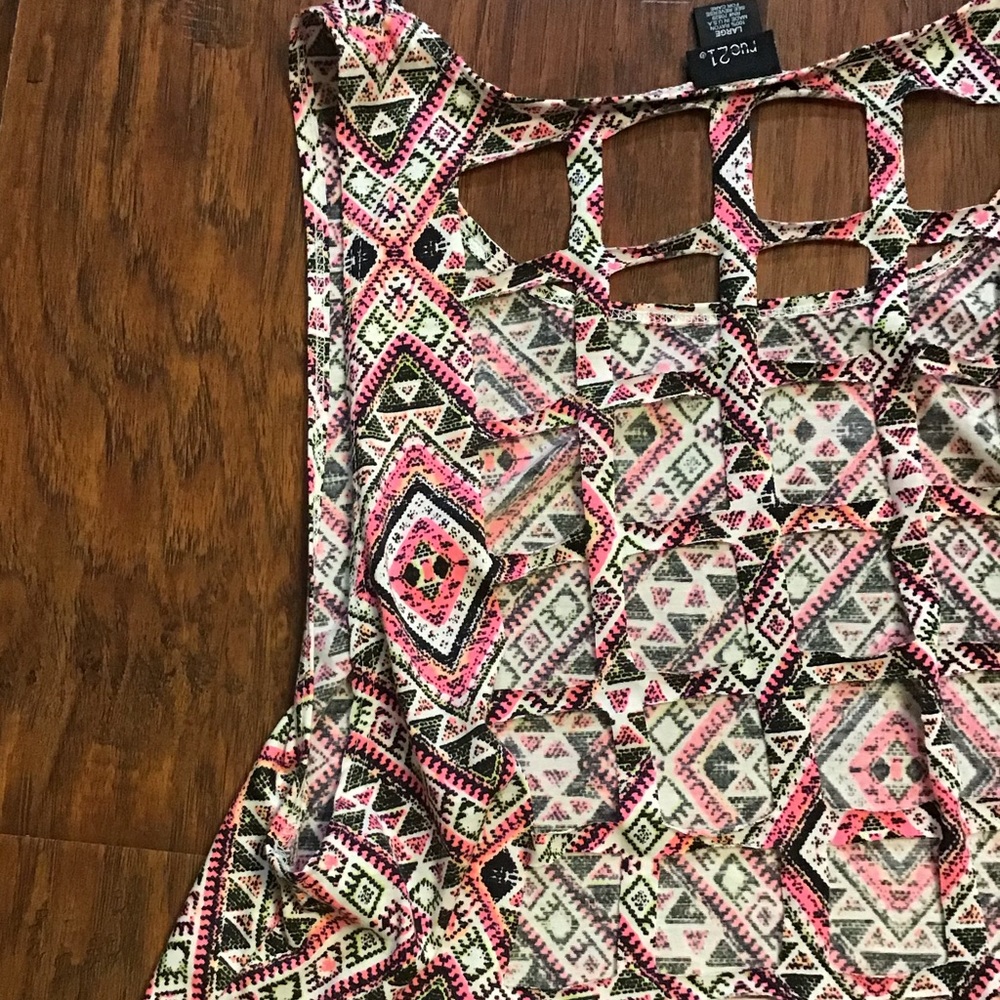 3 Tank Top Bundle - Picture 9 of 10